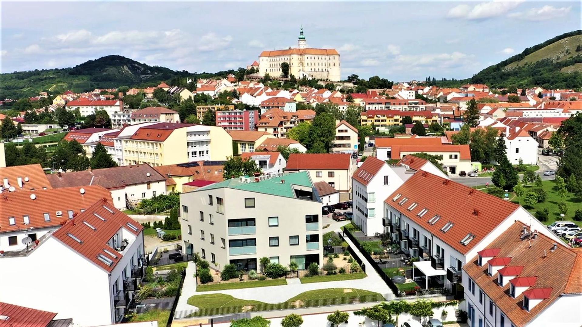 Palm Garden Apartment 1 Mikulov Extérieur photo
